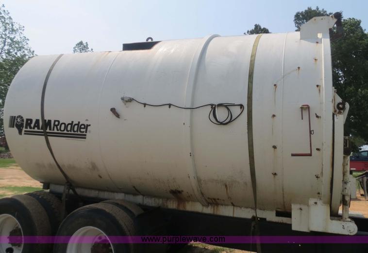 image for item S9690 Ram Rodder 14' tank