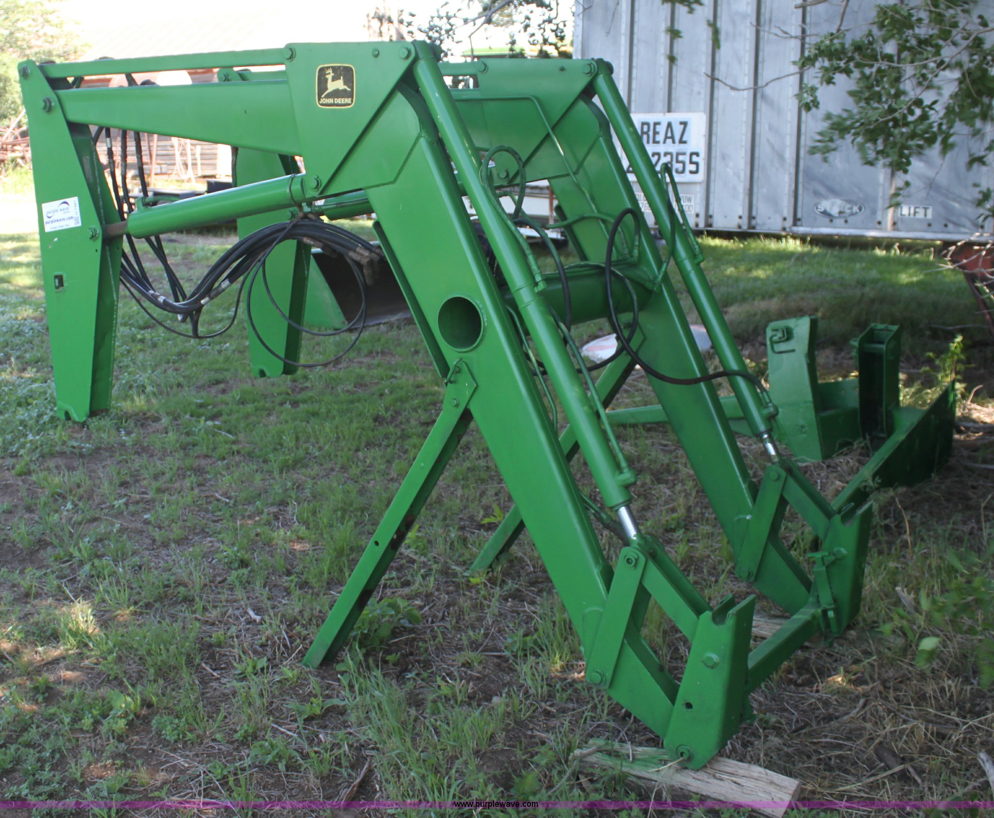 John Deere 260 loader in Burlington, OK Item H7481 sold Purple Wave