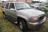 2000 Cadillac Escalade SUV 173,349 miles on odometer 5 7L V8 OHV 16V gas engine Automatic transmissi...