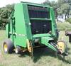 1992 John Deere 1520 round baler 5 x 6 bale capacity Twine tie or net wrap Gathering wheels Bale kic...