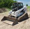 2000 Bobcat 864 Advantage track skid steer 3,416 hours on meter 73 HP diesel engine Open cab Auxilia...