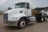 2000 Mack CX613 Vision 460 semi truck 813,142 miles on odometer 32,410 hours on meter Mack E7 12 0L ...