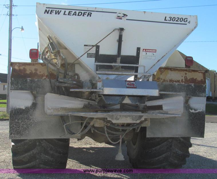 1994 Ag-Chem TerraGator 1844 dry fertilizer spreader truck | no-reserve