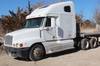 2001 Freightliner C120 semi truck 914,230 miles on odometer Detroit Diesel Series 60 12 7L L6 diesel...