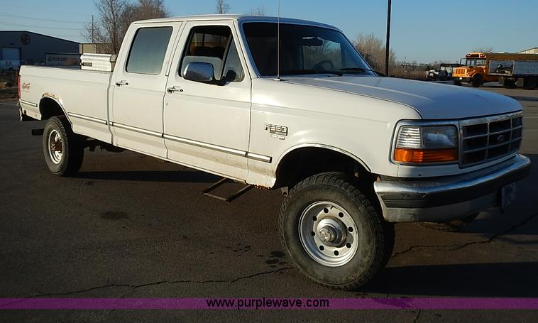 indoors crocodile alligator chip tha ripper