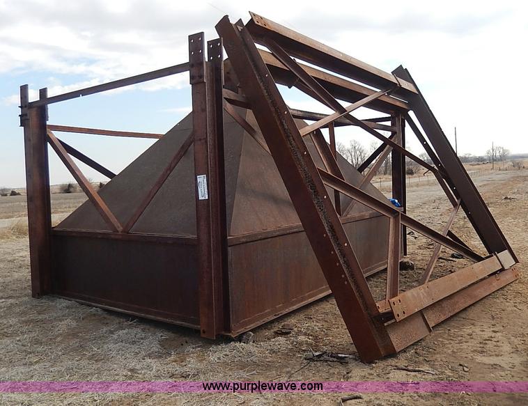 Gravel hopper with stand | no-reserve auction on Thursday, March 27, 2014