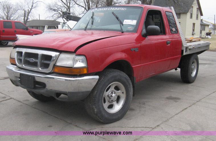 2000 Ford Ranger XLT SuperCab flatbed pickup truck | no-reserve auction