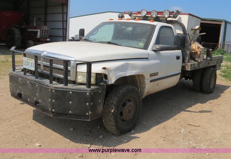 2002 Dodge Ram 3500 Laramie SLT flatbed truck noreserve