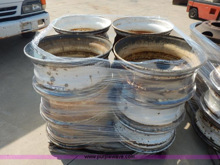 Vehicles and Equipment Auction, Wichita, KS | Global Auction Guide