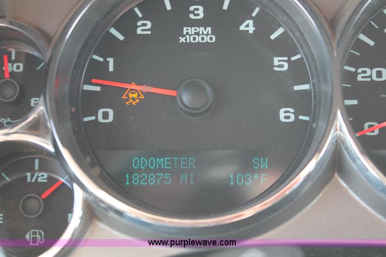 image for item H8179 2010 Chevrolet Silverado 2500HD Z71 Ext. Cab pickup truck