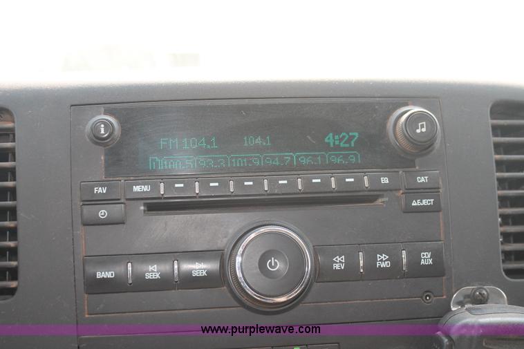 image for item H8179 2010 Chevrolet Silverado 2500HD Z71 Ext. Cab pickup truck