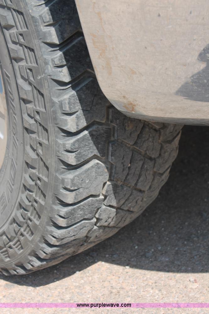 image for item H8179 2010 Chevrolet Silverado 2500HD Z71 Ext. Cab pickup truck