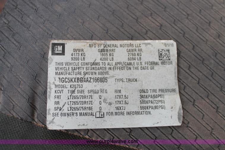 image for item H8179 2010 Chevrolet Silverado 2500HD Z71 Ext. Cab pickup truck