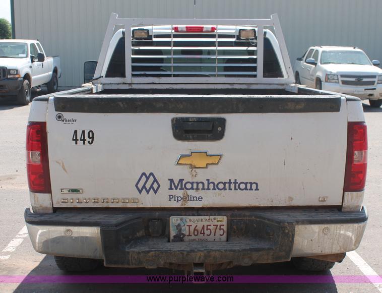 image for item H8181 2010 Chevrolet Silverado 1500 Z71 Ext. Cab pickup truck