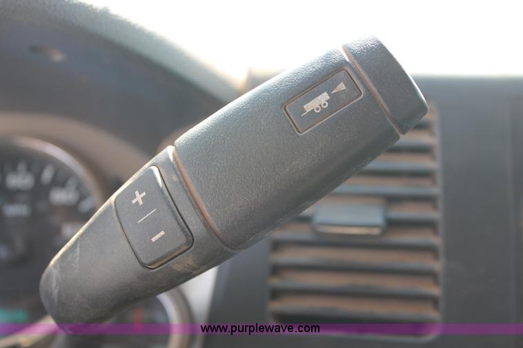 image for item H8181 2010 Chevrolet Silverado 1500 Z71 Ext. Cab pickup truck