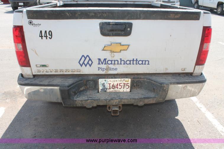 image for item H8181 2010 Chevrolet Silverado 1500 Z71 Ext. Cab pickup truck