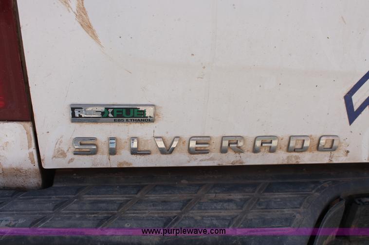 image for item H8181 2010 Chevrolet Silverado 1500 Z71 Ext. Cab pickup truck