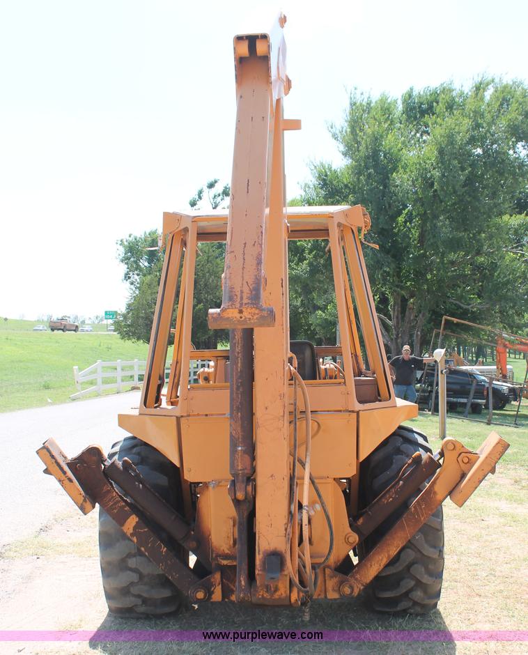 image for item H8183 1990 Case 480F backhoe