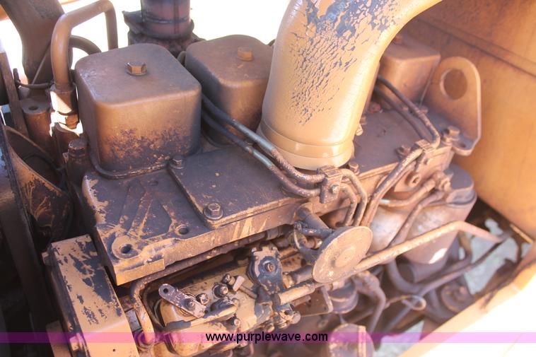 image for item H8183 1990 Case 480F backhoe