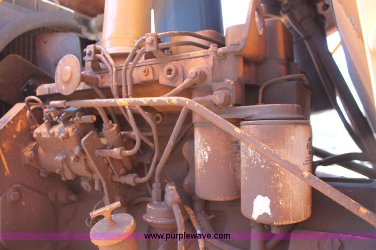 image for item H8183 1990 Case 480F backhoe
