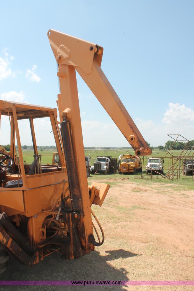 image for item H8183 1990 Case 480F backhoe