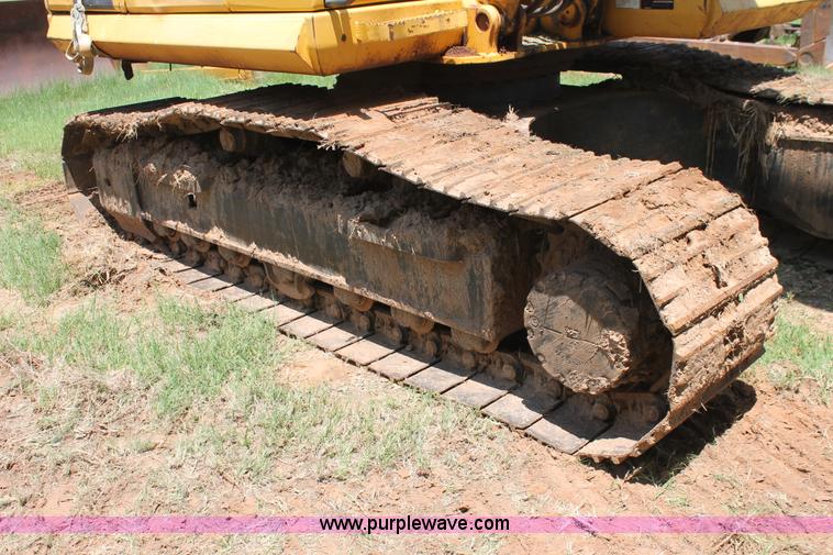image for item I1536 2006 Komatsu PC160LC-7KA excavator