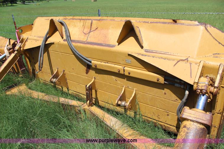 Caterpillar D6SU dozer blade assembly in Hinton, OK Item I1540 sold