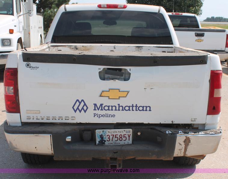 image for item I1548 2010 Chevrolet Silverado 2500HD Ext. Cab pickup truck