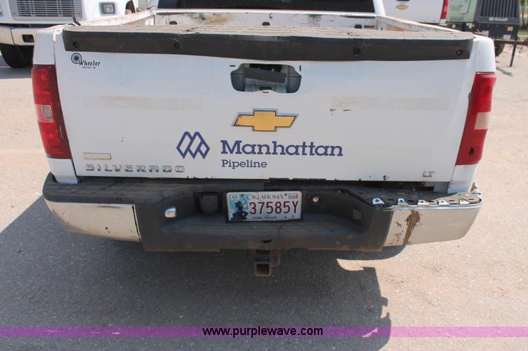 image for item I1548 2010 Chevrolet Silverado 2500HD Ext. Cab pickup truck