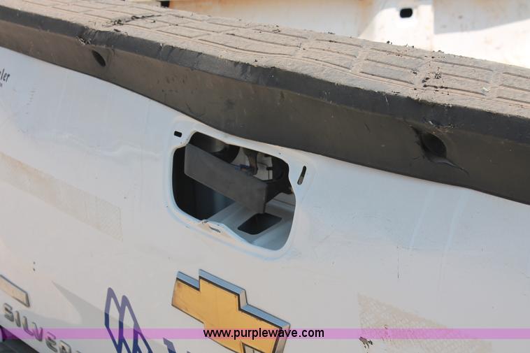 image for item I1548 2010 Chevrolet Silverado 2500HD Ext. Cab pickup truck