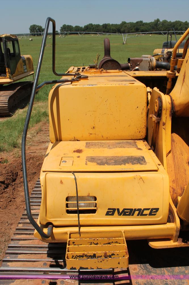 image for item I1549 2001 Komatsu PC200LC-6LE excavator