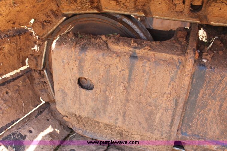 image for item I1549 2001 Komatsu PC200LC-6LE excavator
