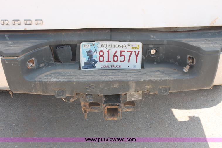 image for item I1551 2011 Chevrolet Silverado 2500HD Ext. Cab pickup truck