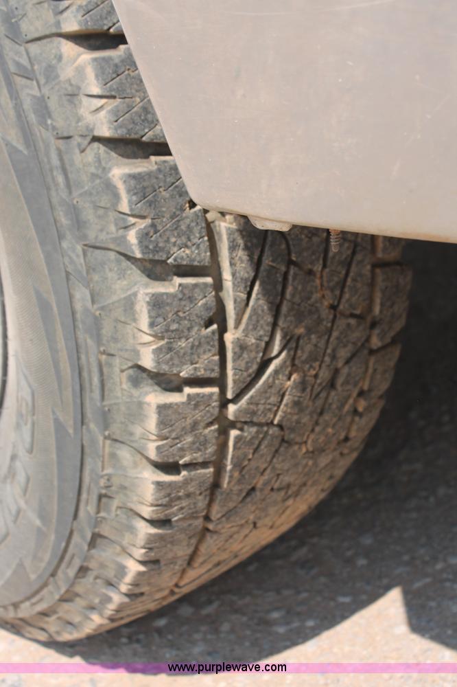 image for item I1551 2011 Chevrolet Silverado 2500HD Ext. Cab pickup truck