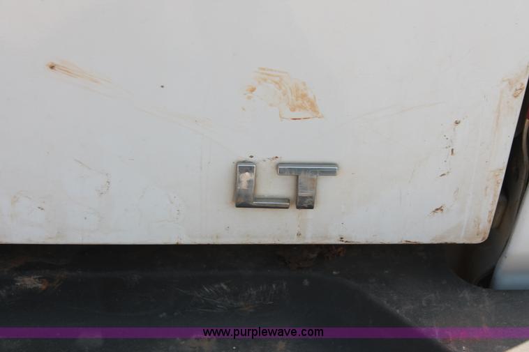 image for item I1551 2011 Chevrolet Silverado 2500HD Ext. Cab pickup truck