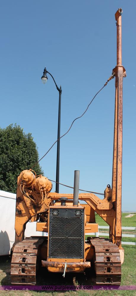 image for item I1553 Case 1450 pipelayer