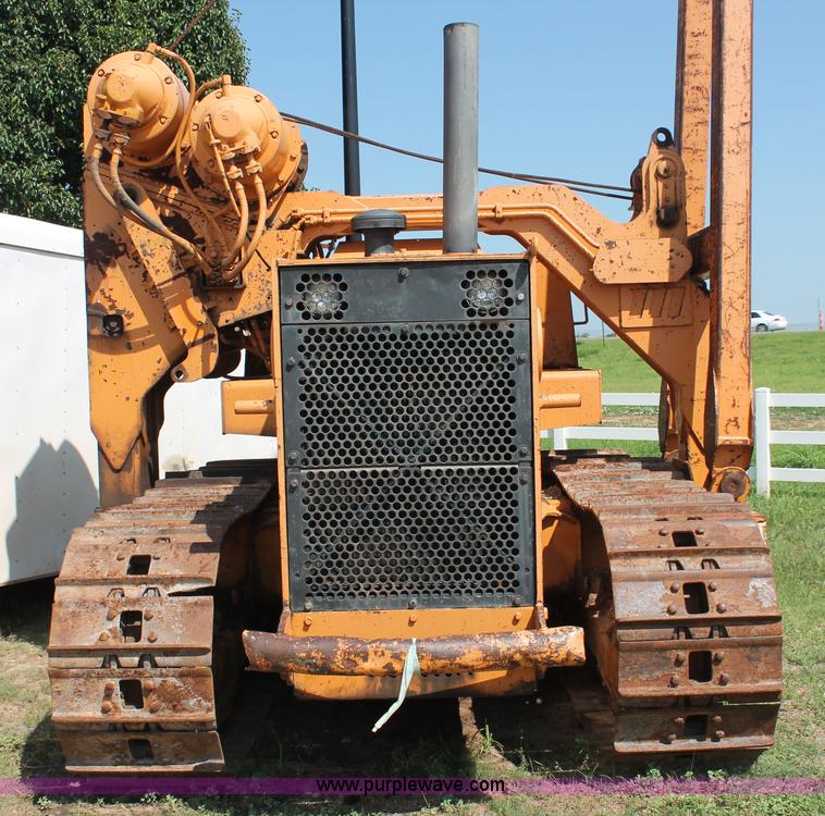 image for item I1553 Case 1450 pipelayer