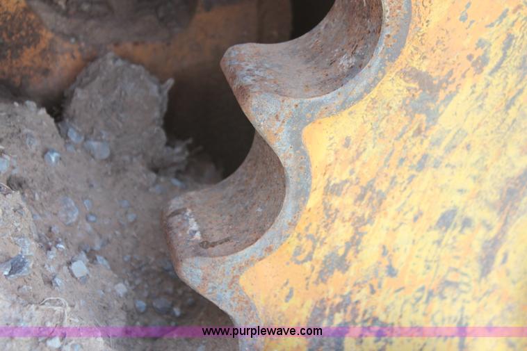 image for item I1553 Case 1450 pipelayer