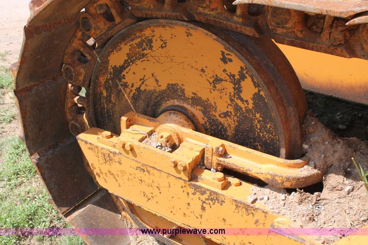 image for item I1553 Case 1450 pipelayer