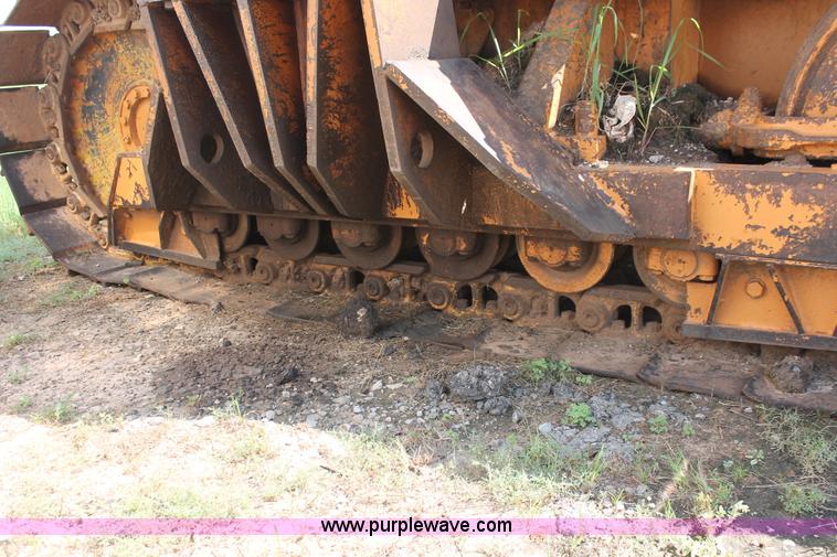 image for item I1553 Case 1450 pipelayer