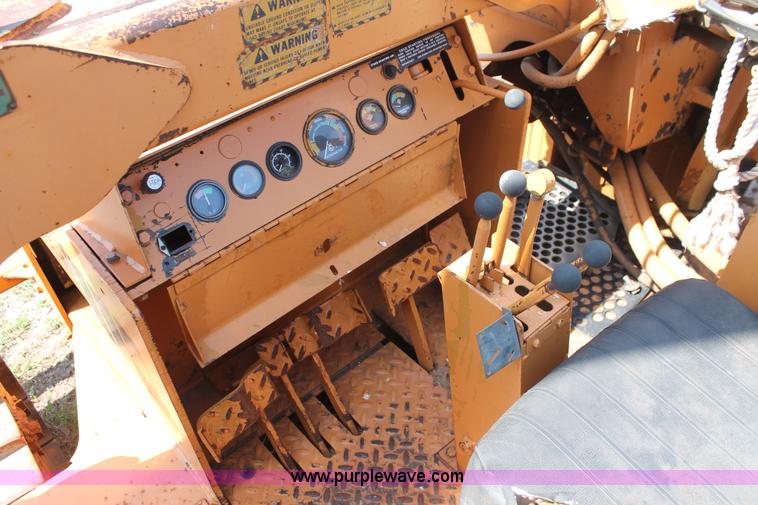 image for item I1554 Case 1450 pipelayer