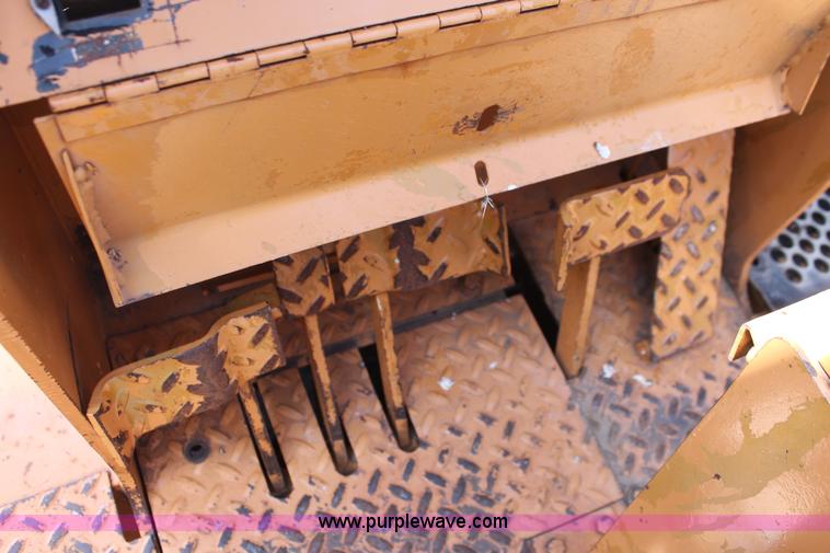 image for item I1554 Case 1450 pipelayer