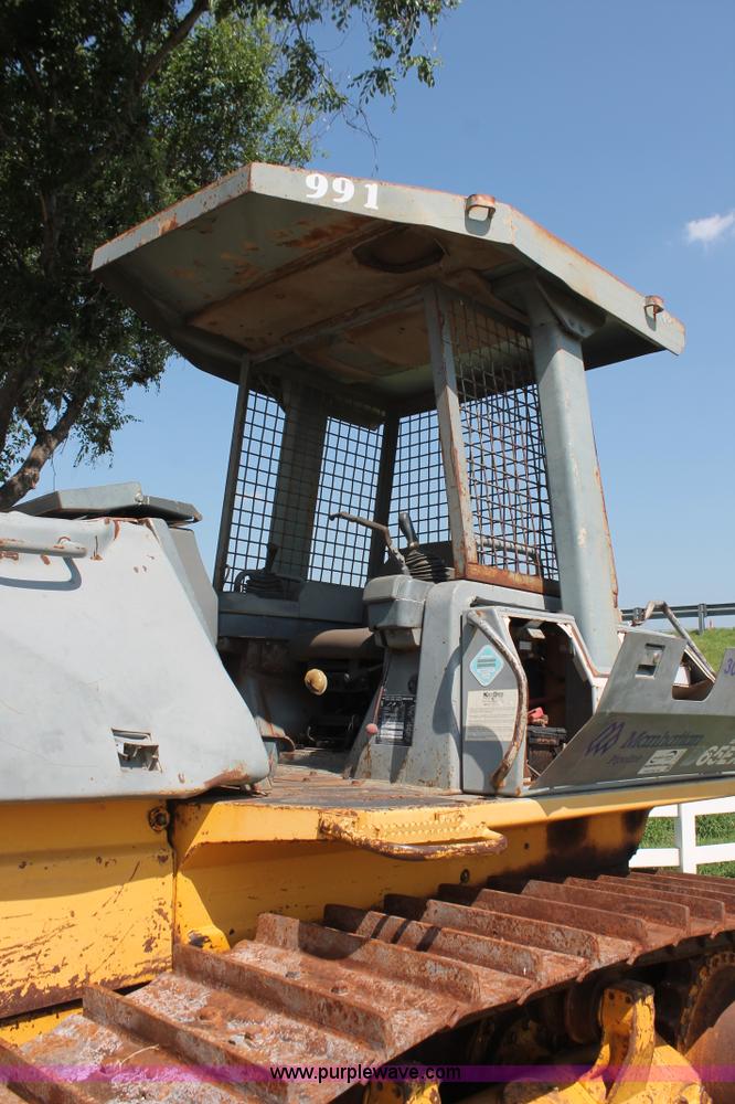 image for item I1555 1997 Komatsu D65EX-12 dozer