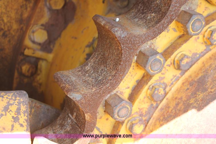 image for item I1555 1997 Komatsu D65EX-12 dozer