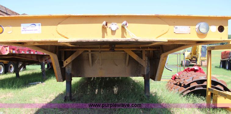 image for item I1559 1990 Trail King TK80RG-463 equipment trailer