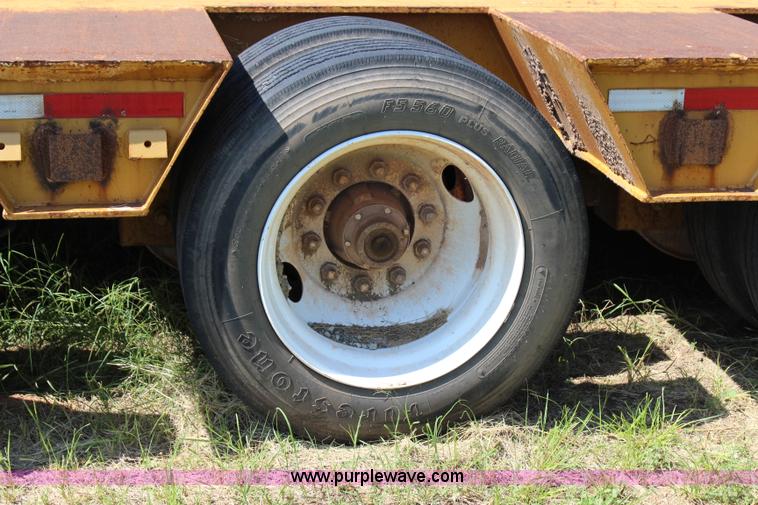 image for item I1559 1990 Trail King TK80RG-463 equipment trailer