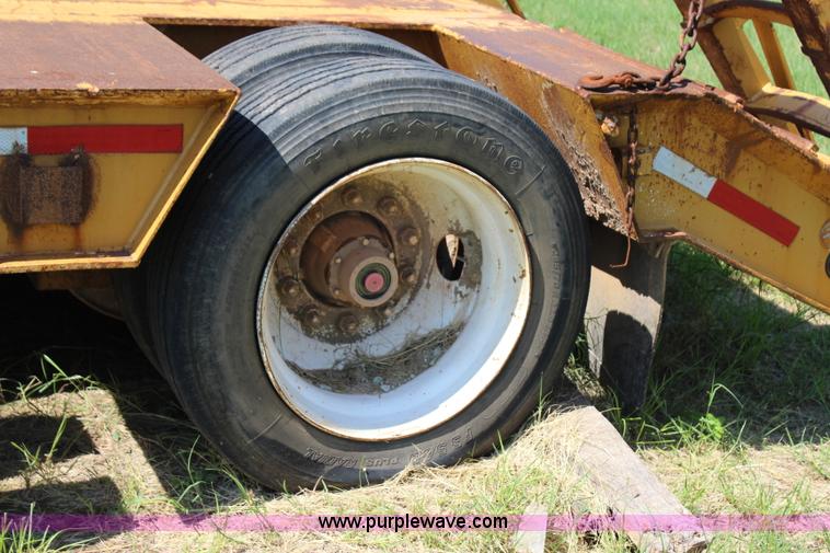 image for item I1559 1990 Trail King TK80RG-463 equipment trailer