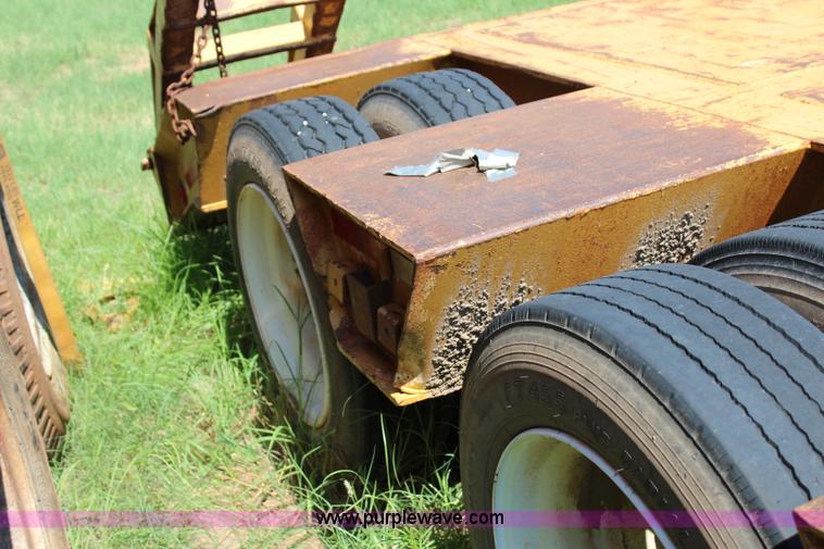 image for item I1559 1990 Trail King TK80RG-463 equipment trailer