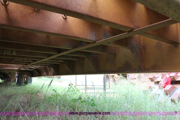 image for item I1559 1990 Trail King TK80RG-463 equipment trailer