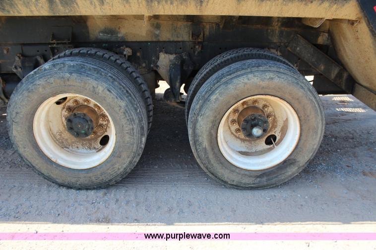 image for item I1560 1996 Freightliner FLD vacuum truck